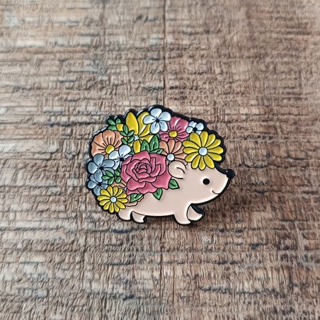pin's hérisson fleuri